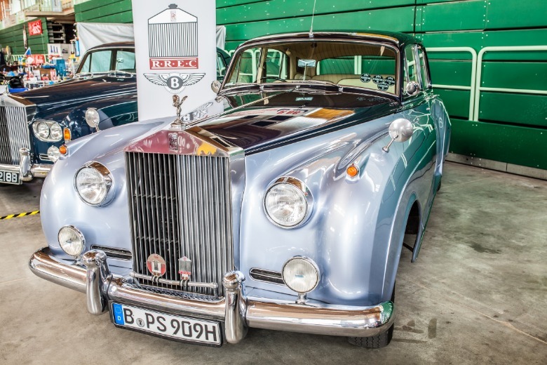 1959 Silver Cloud II front view