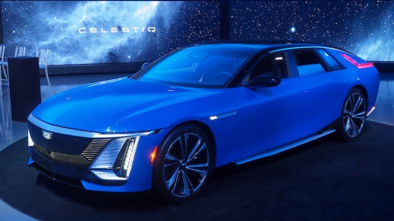 Cadillac Celestiq First Look: A Super-Luxury $300k Electric Car Built ...