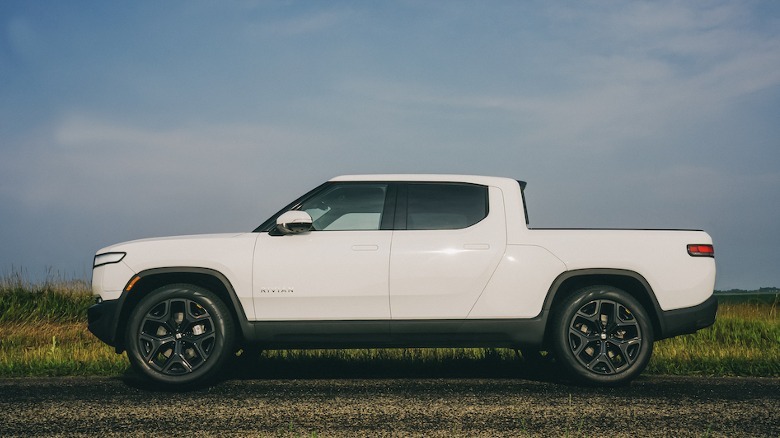 Rivian R1 Dual-Motor First Drive: Cheaper R1S And R1T Are Only The Start