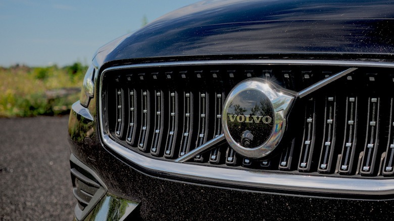 Volvo grille and badge