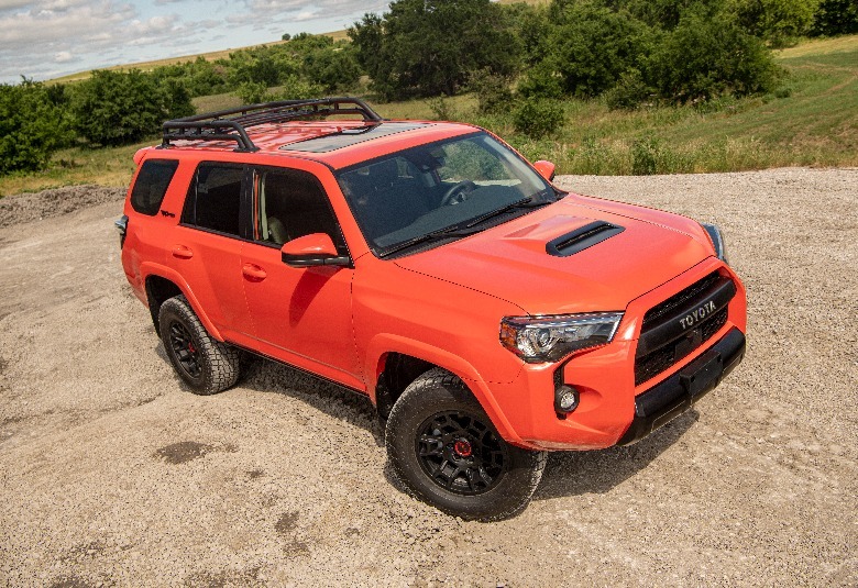 Toyota 4Runner Vs. Lexus GX: Which Is The Better Off-Roader?