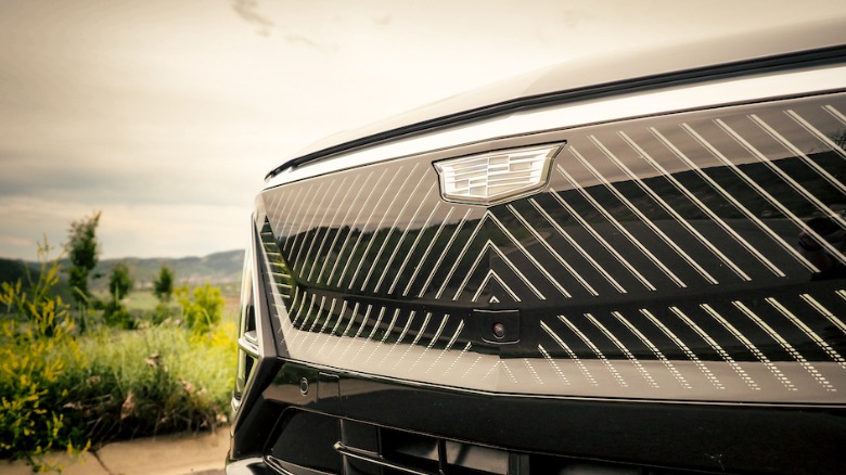 2023 Cadillac Lyriq grille