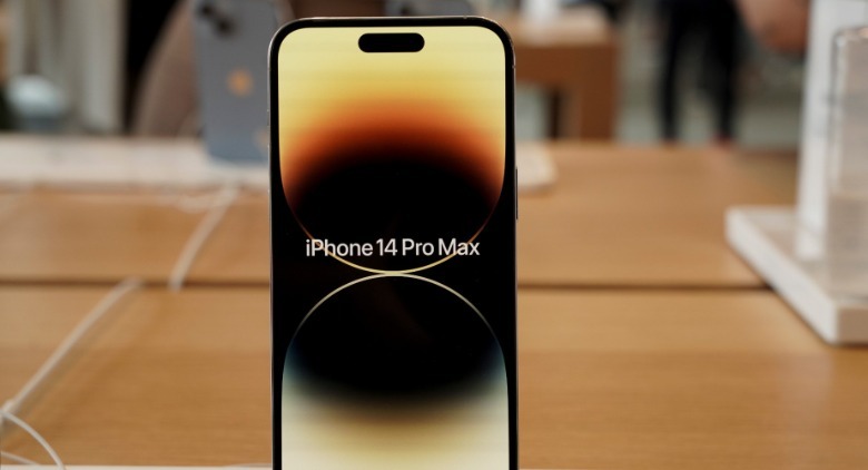 iPhone 14 Pro Max screen