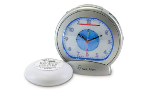 Sonic Alert Sbz475ss Analog Alarm Clock Wakes Heavy Sleepers Slashgear