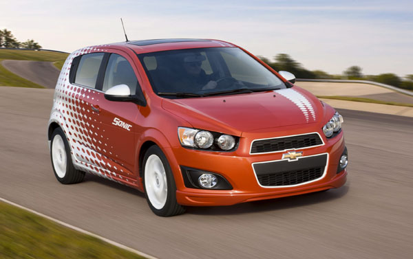 2012 Chevy Sonic gets 40 MPG on highway with 1.4L turbo power - SlashGear