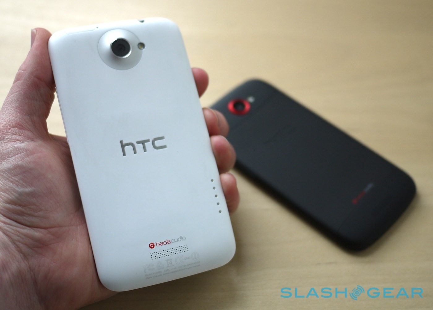 Как поменять дисплей на htc one x