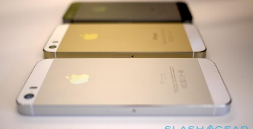 iPhone 5S hands-on - SlashGear