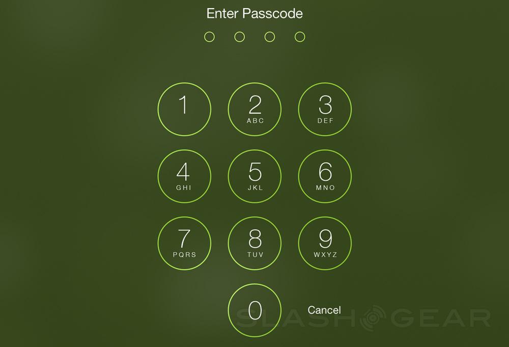 iOS 7 lockscreen bypass followed by simple fix - SlashGear