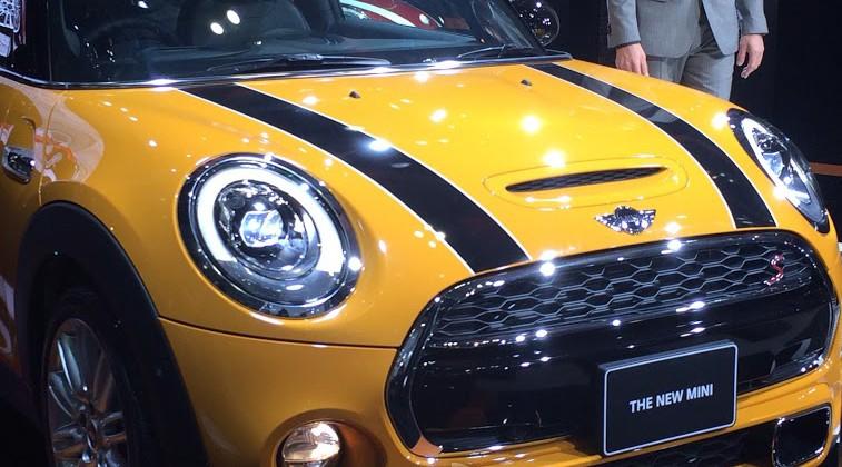 MINI Cooper S debuts at the Tokyo Motor Show 2013 - SlashGear