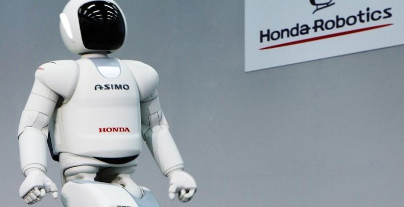 Honda ASIMO learns sign-language and masters stairs - SlashGear