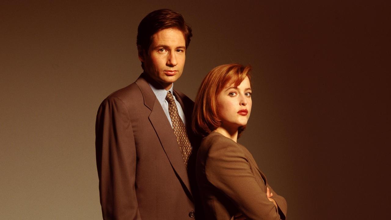 XFiles return official for 6 episodes SlashGear