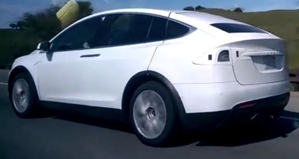 Video Tesla Model X Seen In California Highway Testing Slashgear