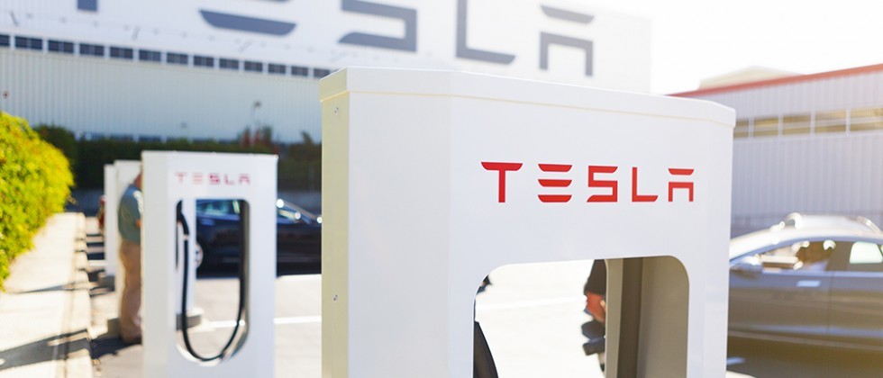 Teslas Model S Has A Huge Charging Problem Slashgear