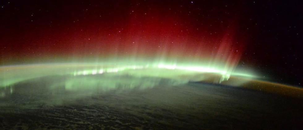 This One Photo: Australia's aurora captured in space - SlashGear