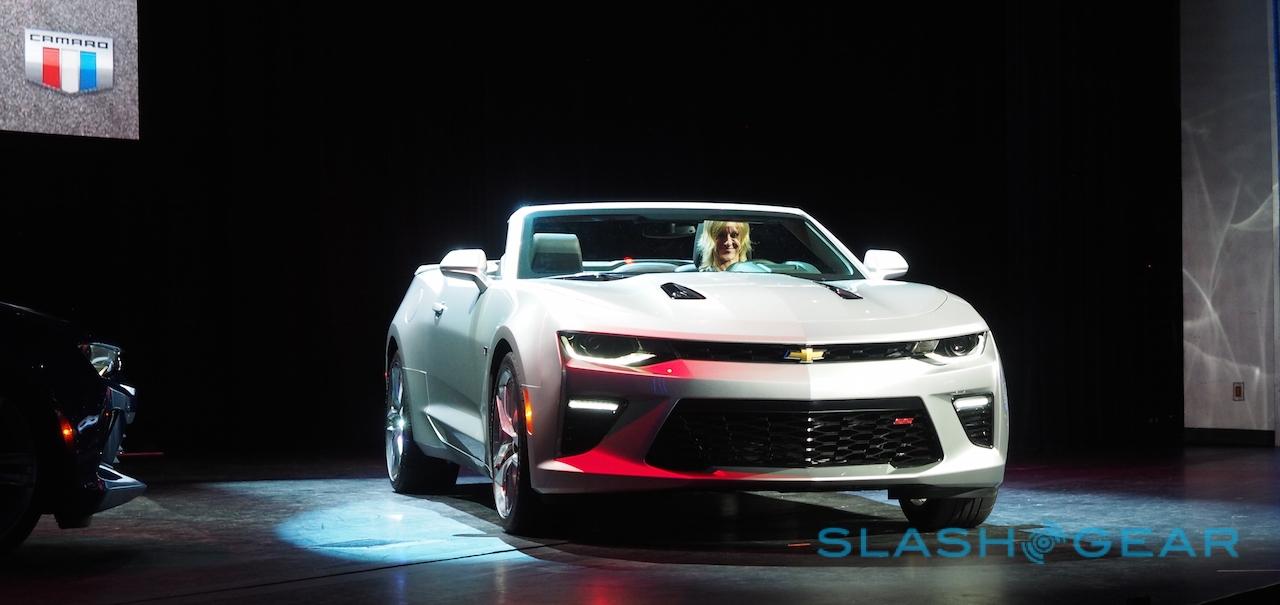 2016 Camaro Convertible Revealed With Chevy's Smartest Roof - SlashGear