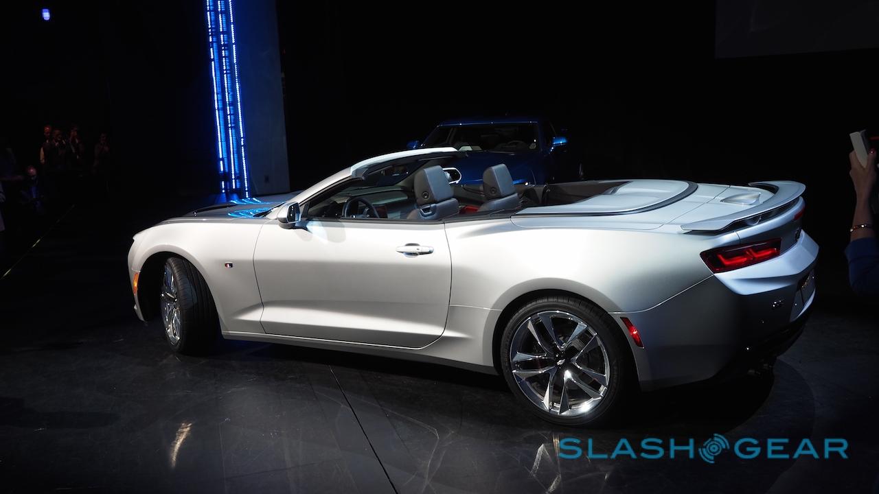 2016 Camaro Convertible Revealed With Chevy's Smartest Roof - SlashGear