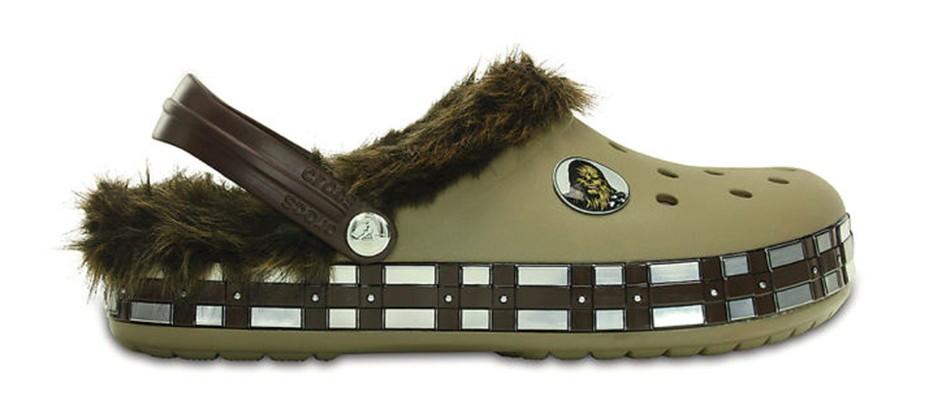 chewbacca crocs mens