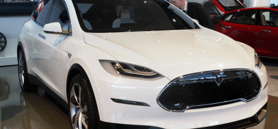 Musk Says Signature Edition Model X Deliveries Start