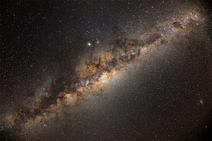 Astronomers compile image of the Milky Way with 46 billion pixels