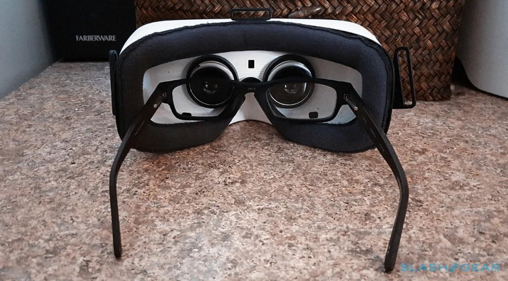 wearing glasses with oculus rift