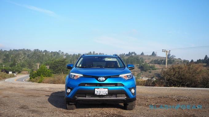 2016 Toyota RAV4 Hybrid Review - SlashGear