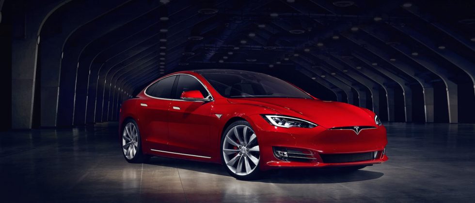 New Tesla Model S P100d Ludicrous Hits 0 60 In 25s Slashgear