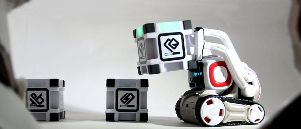 cozmo the toy robot by anki