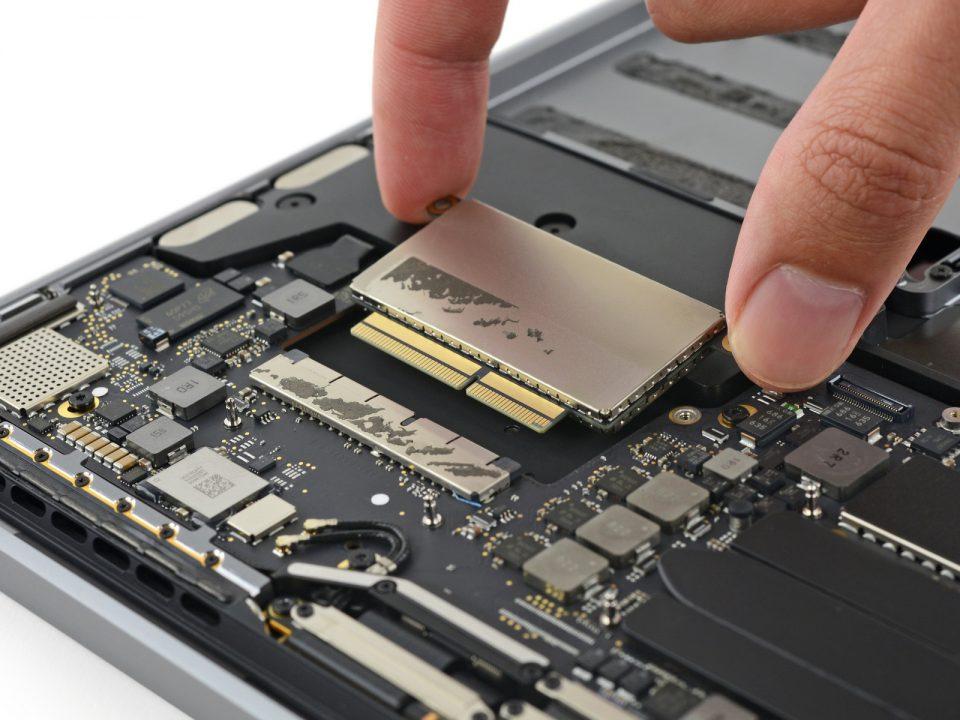 Upgrading macbook pro 2011 graphics card