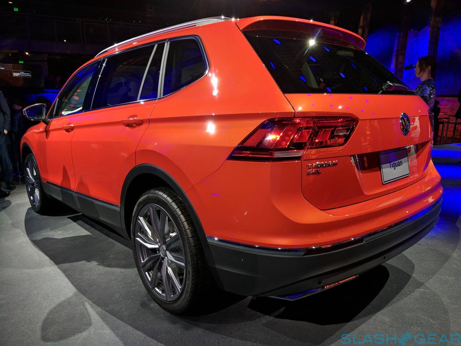 2018 Volkswagen Tiguan Long-Wheelbase Compact Adds Much-Needed Interior ...