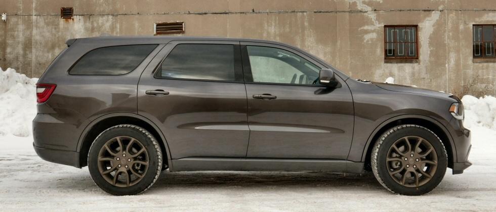 17 Dodge Durango R T Review No Srt Required For This V8 Powered Suv Slashgear