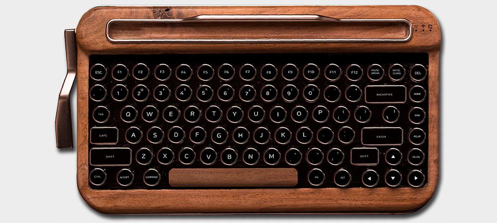 computer keyboard looks like old typewriter