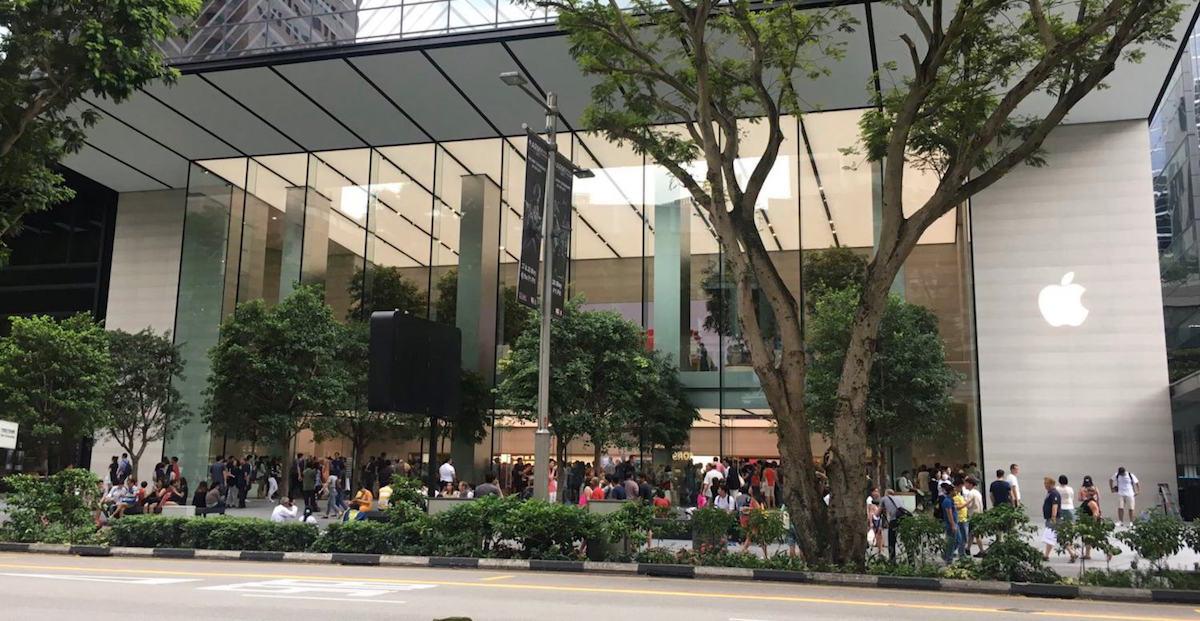 Apple Opens Flagship Singapore Store Its First Retail Outlet In Southeast Asia Slashgear