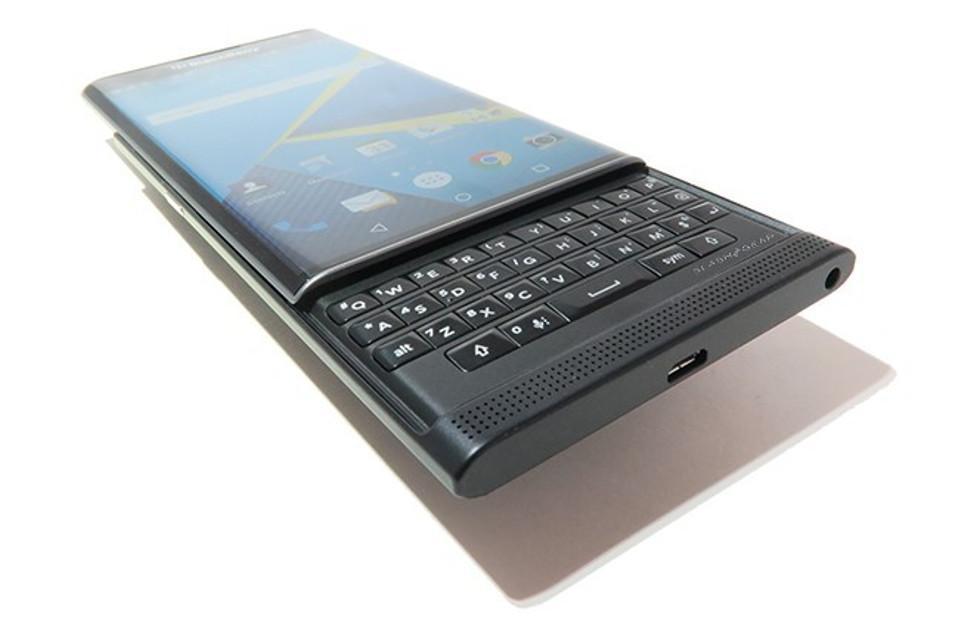 Почему греется blackberry priv