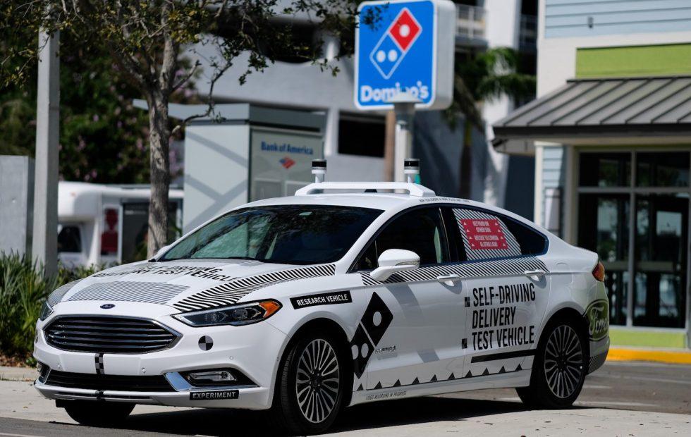 pizza self driving car