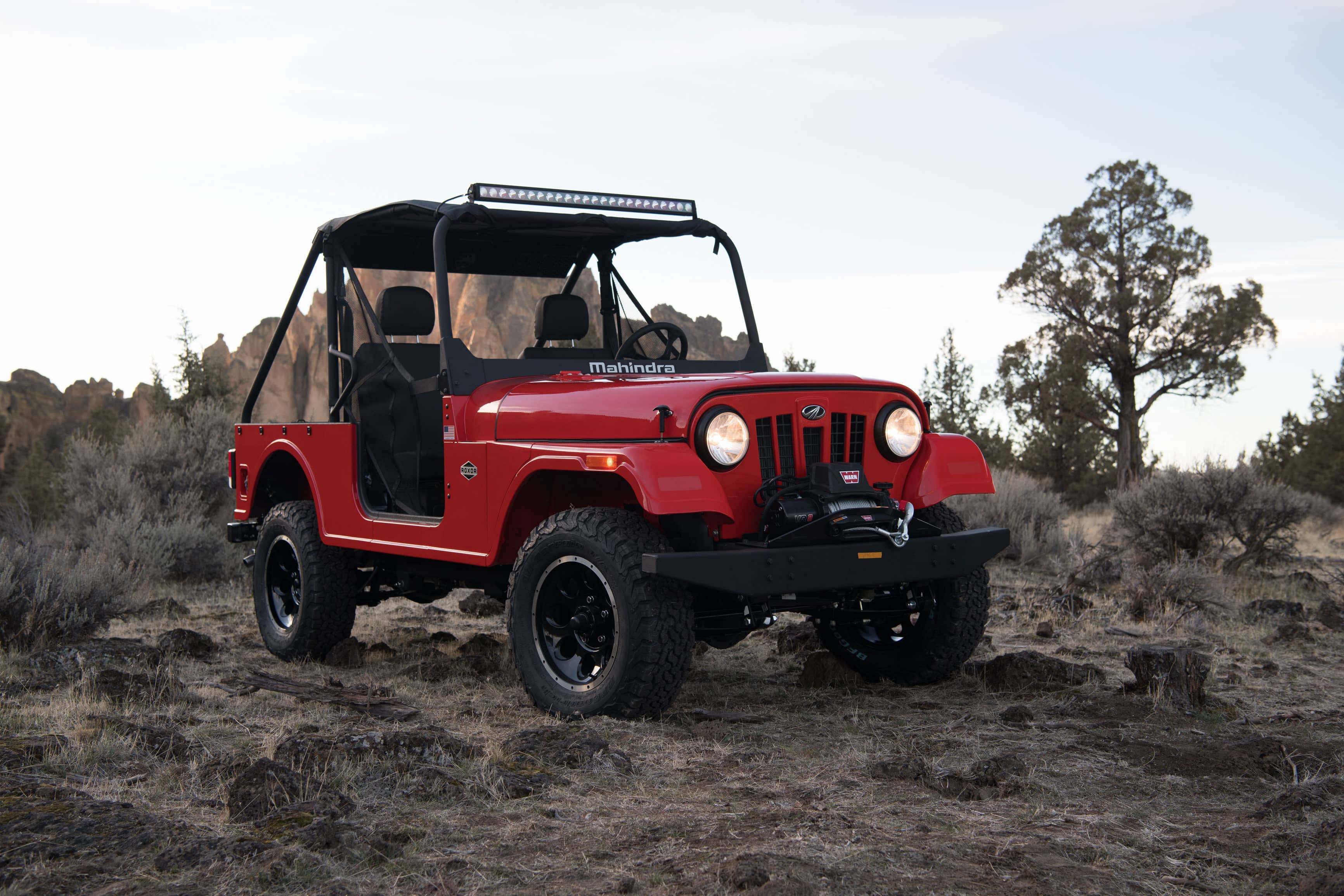 This Mahindra Roxor is a modern Willys with just one downside - SlashGear