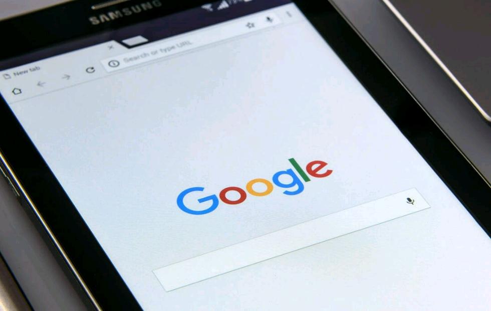 Google is replacing the OS with Search and AI: here's how - SlashGear