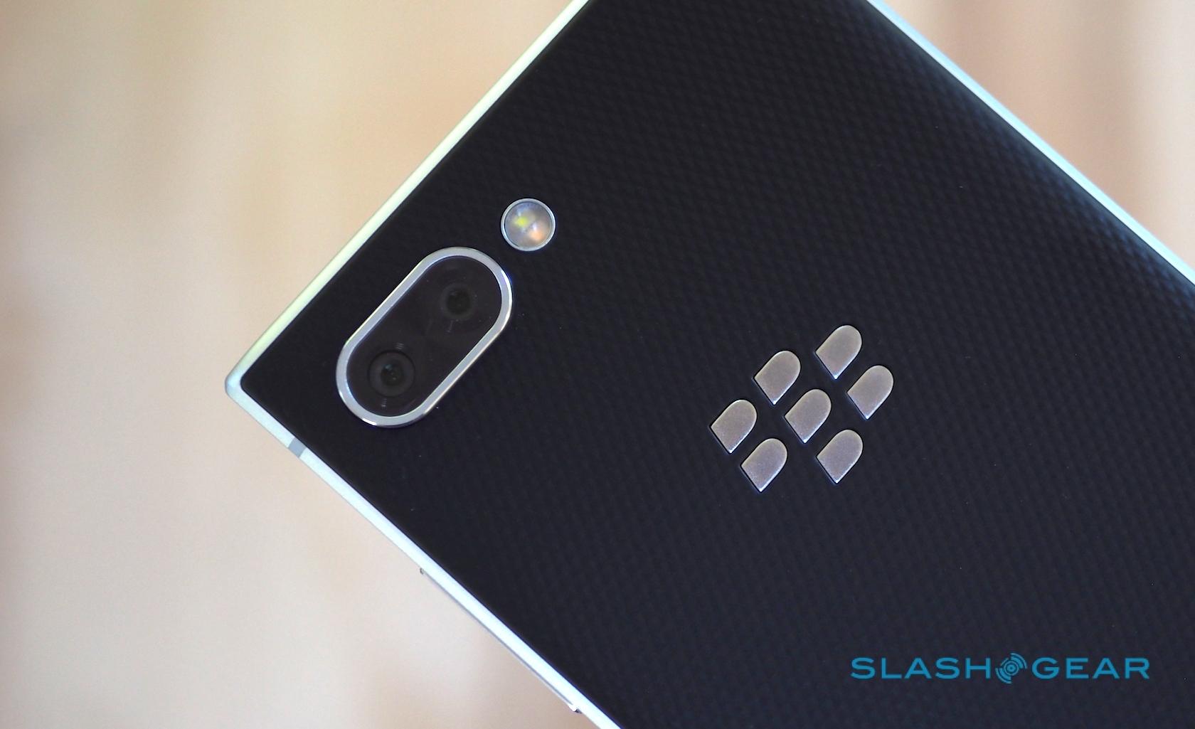 Blackberry Key2 Le Leak Tips A Keyboard For The Masses Slashgear