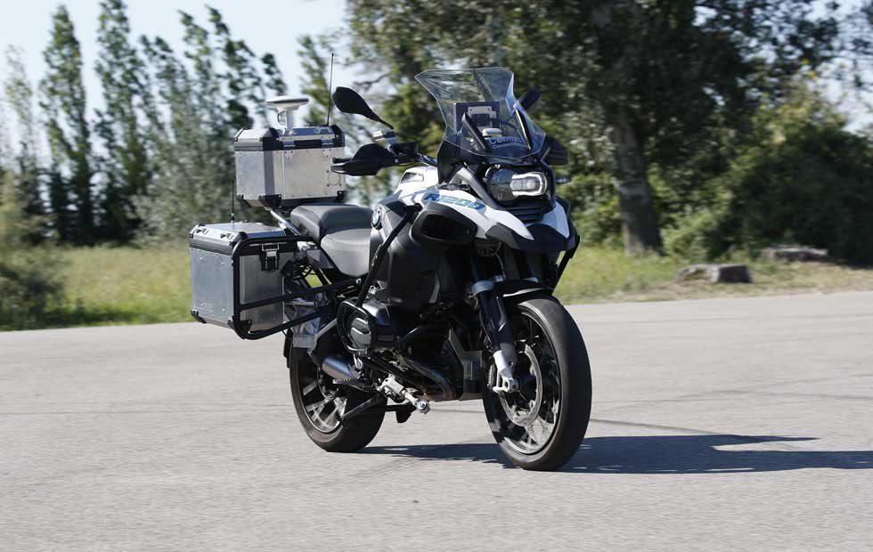Bmw S Autonomous R 1200 Gs Motorcycle Is A Safety Equipment Testbed Slashgear