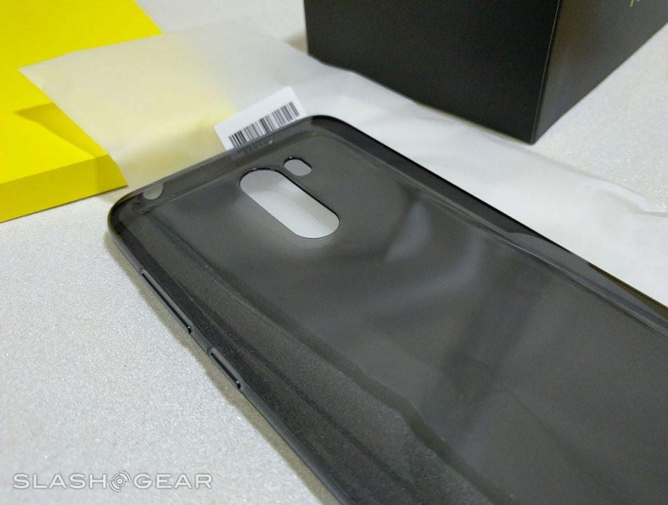 Pocophone F1 first impressions: We go macro - SlashGear