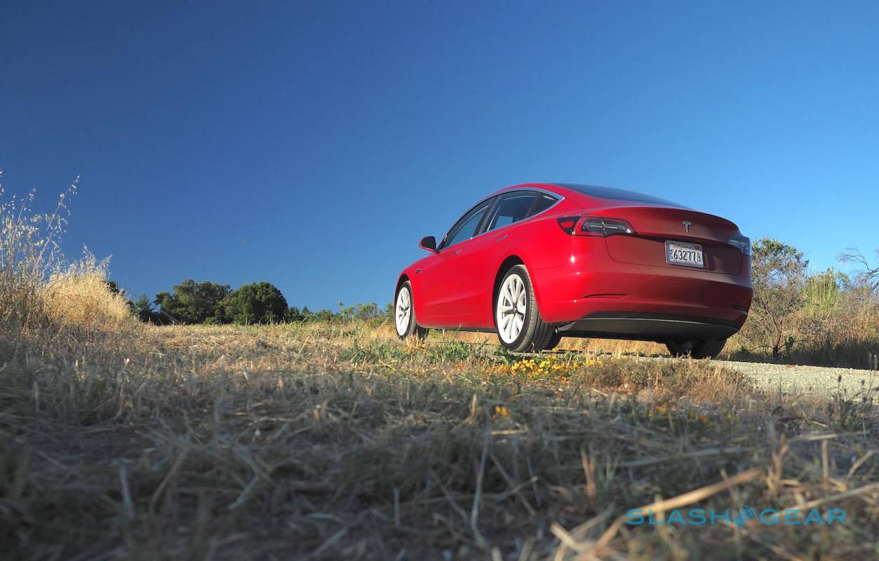 Tesla Autopilot Upgrade Deal Aims To Pacify Pre Price Cut