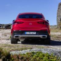 Mercedes Gle Coupe Lands In Europe With Diesel Power Slashgear