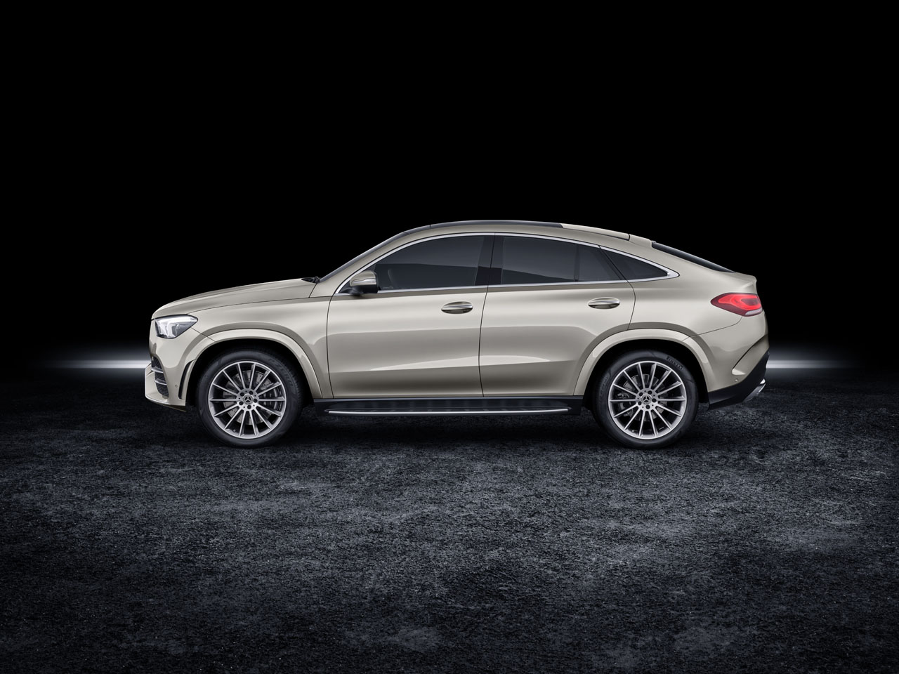 Mercedes Gle Coupe Lands In Europe With Diesel Power Slashgear