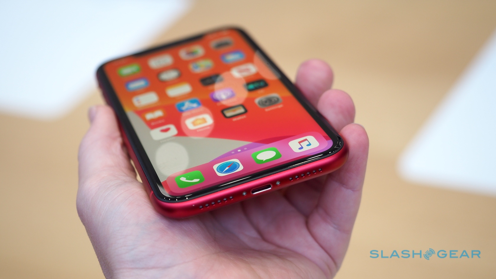 Iphone 11 Hands On Narrowing The Flagship Gap Slashgear