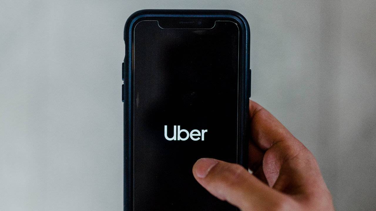 Uber loses London operatoru0027s license again - SlashGear