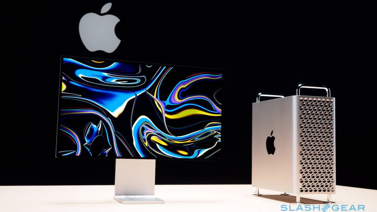 cylindrical mac pro desktop