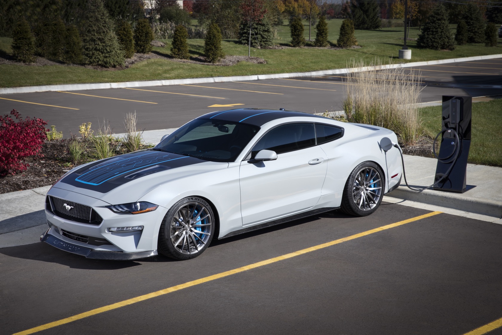 Ford Mustang Hybrid may give ponypurists two big shocks SlashGear