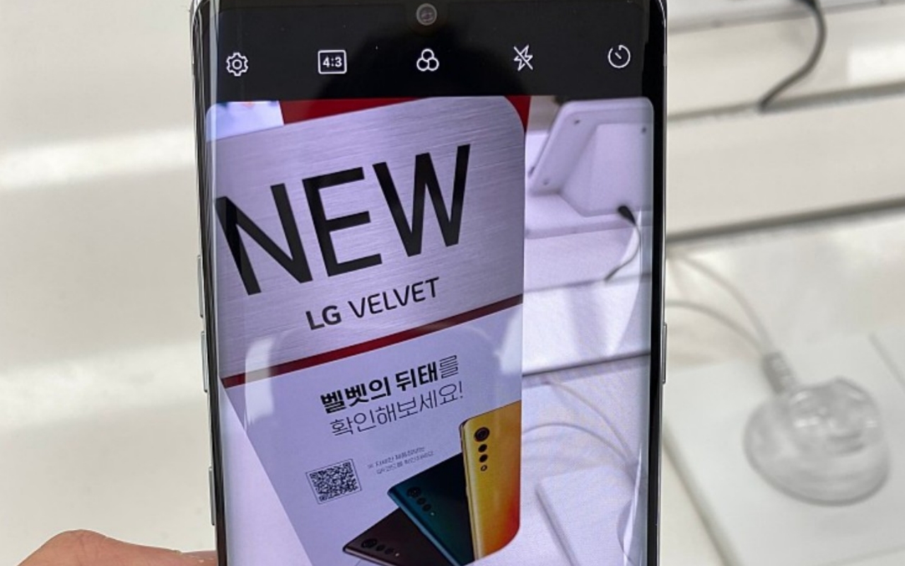 LG Velvet poses for photos, flaunts design and specs - SlashGear