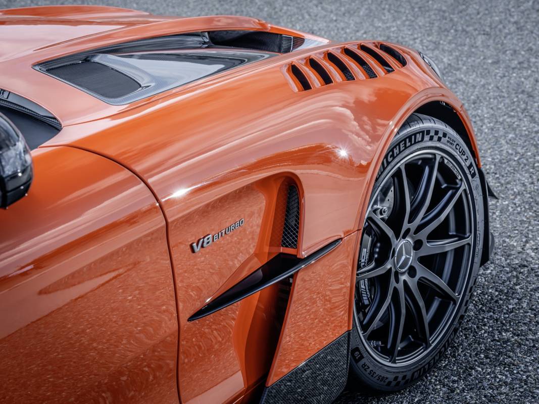 If The Amg Gt Black Series In Magma Beam Orange Doesn T Dazzle You The Price Might Slashgear