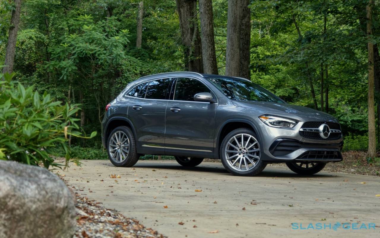 21 Mercedes Benz Gla 250 4matic Review Embracing The Suv Slashgear