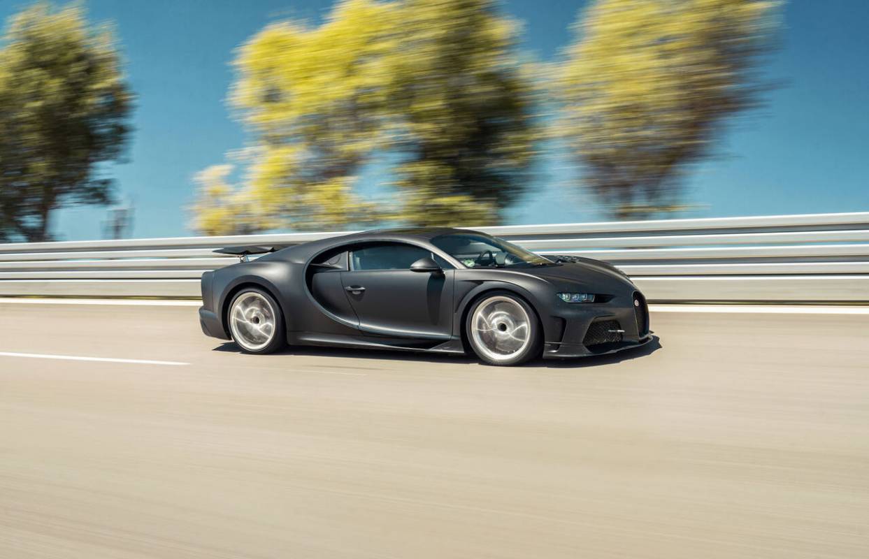 Bugatti chiron super sport 300 фото